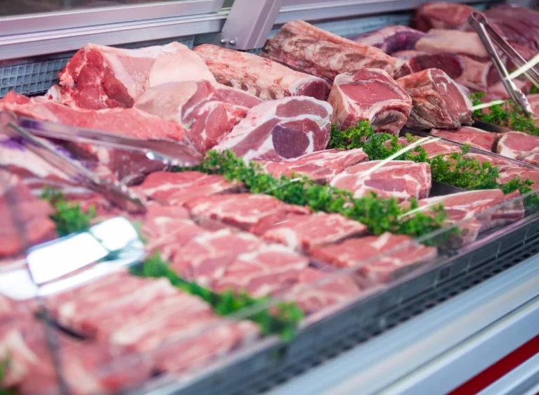 100% halal zertifizierte Fleischprodukte – von Rind und Lamm bis Geflügel und speziellen Marinaden. Unsere erfahrenen Metzger beraten Sie persönlich und bieten Ihnen frische, hochwertige Zuschnitte.